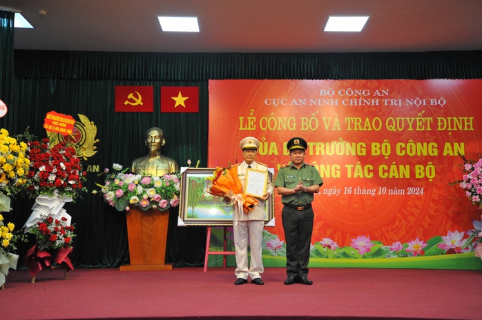 Đại tá Hoà Quang Tưng làm Phó Cục trưởng Cục An ninh chính trị nội bộ- Ảnh 1. Đại tá Hoà Quang Tưng làm Phó Cục trưởng Cục An ninh chính trị nội bộ- Ảnh 1.
