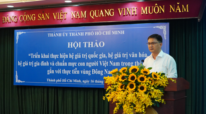 Hoàn thiện hệ giá trị văn hóa, hệ giá trị gia đình, chuẩn mực đạo đức con người Việt Nam- Ảnh 3. Hoàn thiện hệ giá trị văn hóa, hệ giá trị gia đình, chuẩn mực đạo đức con người Việt Nam- Ảnh 3.