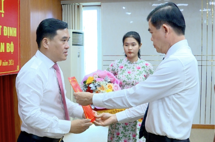 Đồng Nai triển khai quyết định của Ban Bí thư về công tác cán bộ- Ảnh 1. Đồng Nai triển khai quyết định của Ban Bí thư về công tác cán bộ- Ảnh 1.