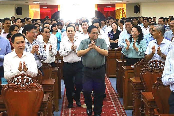 Cử tri Cần Thơ phản ánh với Thủ tướng một số cơ chế đặc thù thực hiện chậm- Ảnh 1. Cử tri Cần Thơ phản ánh với Thủ tướng một số cơ chế đặc thù thực hiện chậm- Ảnh 1.