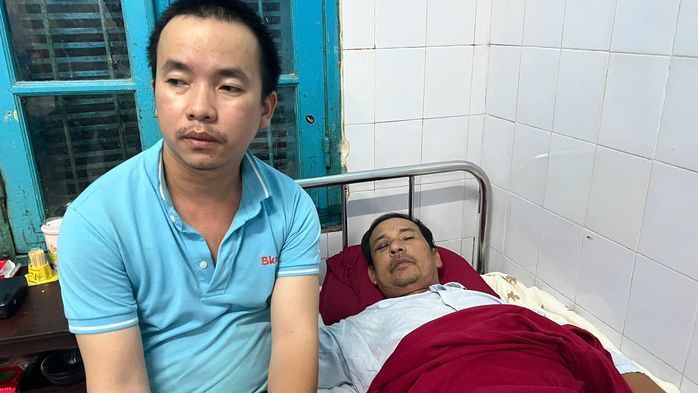 Bị đánh vì làm thơ đăng Facebook, nạn nhân nói gì?- Ảnh 2. Bị đánh vì làm thơ đăng Facebook, nạn nhân nói gì?- Ảnh 2.