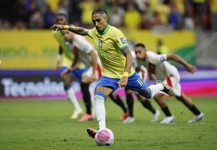 Loại Neymar, Ancelotti công bố đội hình Brazil "mạnh nhất thế giới" - Ảnh 5.