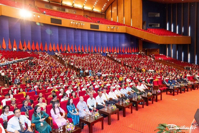 Tổng Bí thư, Chủ tịch nước Tô Lâm tham gia Đoàn Chủ tịch Đại hội MTTQ Việt Nam lần thứ X- Ảnh 3. Tổng Bí thư, Chủ tịch nước Tô Lâm tham gia Đoàn Chủ tịch Đại hội MTTQ Việt Nam lần thứ X- Ảnh 3.