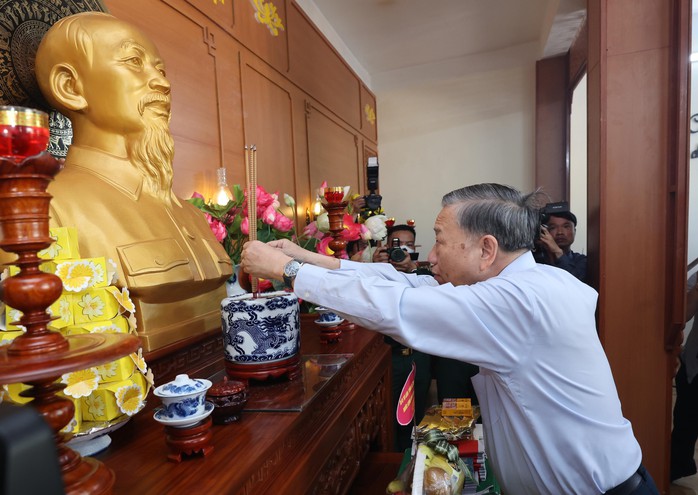 Tổng Bí thư, Chủ tịch nước Tô Lâm: Xây dựng Cồn Cỏ thành khu vực phòng thủ vững chắc- Ảnh 2. Tổng Bí thư, Chủ tịch nước Tô Lâm: Xây dựng Cồn Cỏ thành khu vực phòng thủ vững chắc- Ảnh 2.