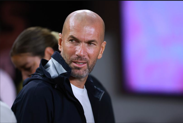 Zidane bí mật đàm phán với Man United, Ten Hag đếm từng ngày ra đi- Ảnh 4. Zidane bí mật đàm phán với Man United, Ten Hag đếm từng ngày ra đi- Ảnh 4.