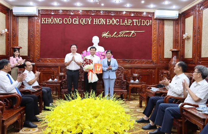 Trao quyết định bổ nhiệm nhiều vị trí chủ chốt ở Bình Phước- Ảnh 2. Trao quyết định bổ nhiệm nhiều vị trí chủ chốt ở Bình Phước- Ảnh 2.
