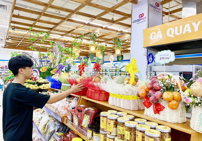 Co.opmart tặng quà cho phái đẹp- Ảnh 3. Co.opmart tặng quà cho phái đẹp- Ảnh 3.