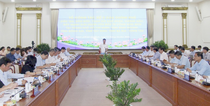 Phó Thủ tướng làm việc với vùng Đông Nam Bộ để gỡ điểm nghẽn giải ngân đầu tư công- Ảnh 1. Phó Thủ tướng làm việc với vùng Đông Nam Bộ để gỡ điểm nghẽn giải ngân đầu tư công- Ảnh 1.