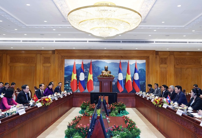 Chủ tịch Quốc hội Trần Thanh Mẫn hội đàm với Chủ tịch Quốc hội Lào- Ảnh 2. Chủ tịch Quốc hội Trần Thanh Mẫn hội đàm với Chủ tịch Quốc hội Lào- Ảnh 2.