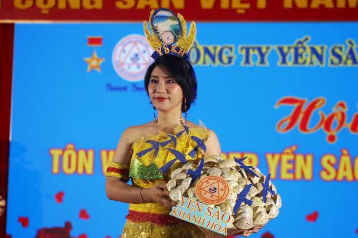 Ngắm nét đẹp nam thanh nữ tú Yến sào Khánh Hòa- Ảnh 2. Ngắm nét đẹp nam thanh nữ tú Yến sào Khánh Hòa- Ảnh 2.