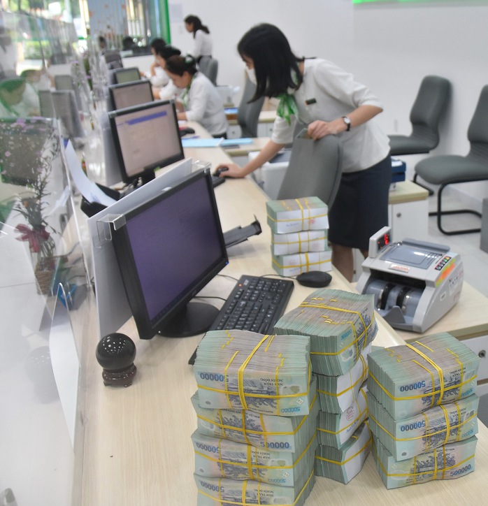 Lãi suất cho vay của các ngân hàng thời gian tới có thể duy trì ở mức thấp Ảnh: TẤN THẠNH Lãi suất cho vay của các ngân hàng thời gian tới có thể duy trì ở mức thấp Ảnh: TẤN THẠNH
