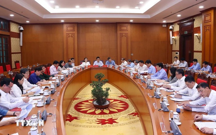 Thường trực Ban Bí thư Lương Cường chủ trì giao ban các ban đảng, 4 văn phòng...- Ảnh 1. Thường trực Ban Bí thư Lương Cường chủ trì giao ban các ban đảng, 4 văn phòng...- Ảnh 1.