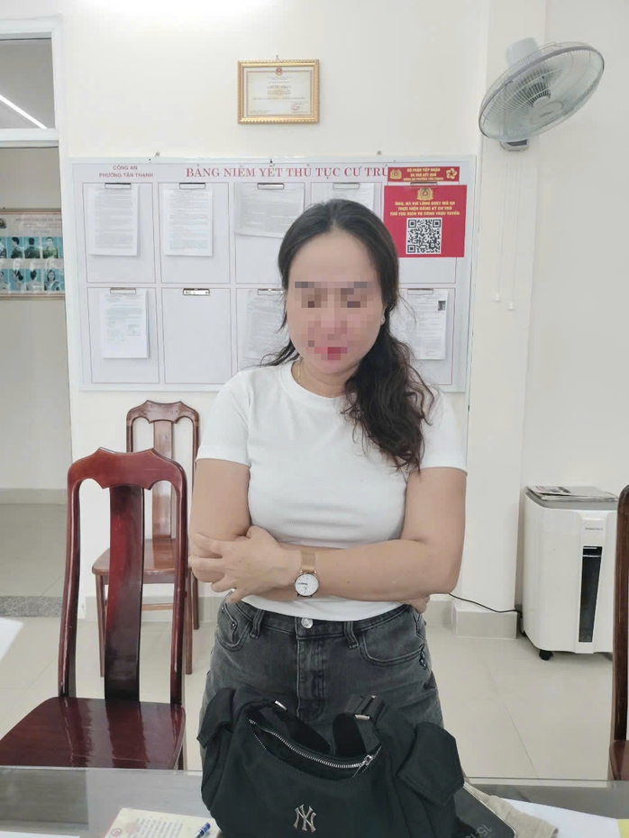Cho vay 1,63 tỉ đồng, thu lãi 310 triệu- Ảnh 1. Cho vay 1,63 tỉ đồng, thu lãi 310 triệu- Ảnh 1.