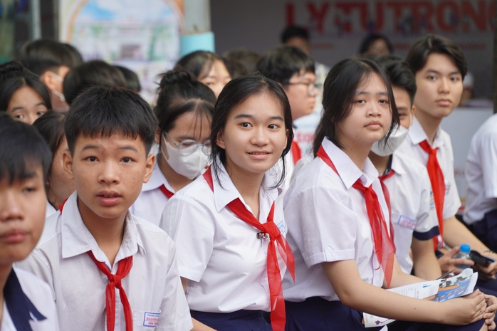 Giúp học sinh chọn đúng nghề từ những câu hỏi đơn giản- Ảnh 2. Giúp học sinh chọn đúng nghề từ những câu hỏi đơn giản- Ảnh 2.