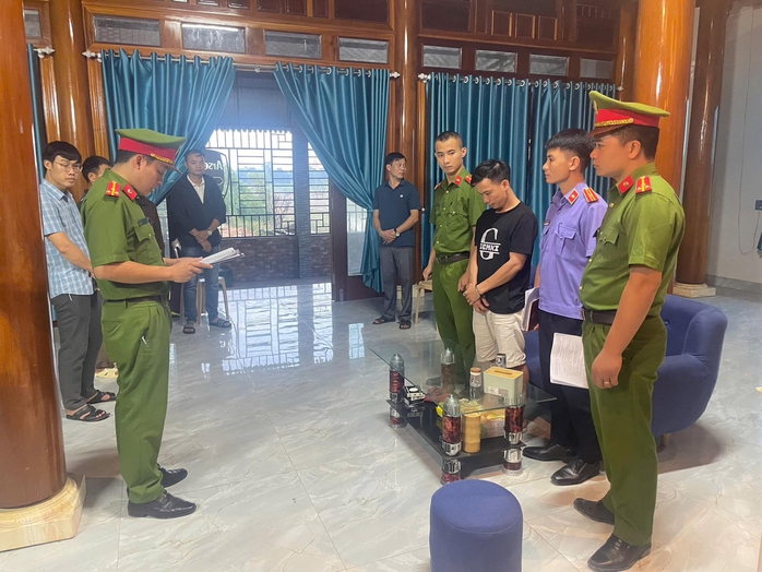 Bắt Giám đốc lừa đi xuất khẩu lao động để chiếm đoạt tài sản- Ảnh 1. Bắt Giám đốc lừa đi xuất khẩu lao động để chiếm đoạt tài sản- Ảnh 1.