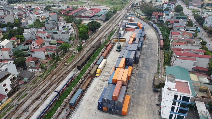 Đề xuất gần 180.000 tỉ đồng làm tuyến đường sắt Lào Cai - Hà Nội - Hải Phòng - Quảng Ninh- Ảnh 1. Đề xuất gần 180.000 tỉ đồng làm tuyến đường sắt Lào Cai - Hà Nội - Hải Phòng - Quảng Ninh- Ảnh 1.