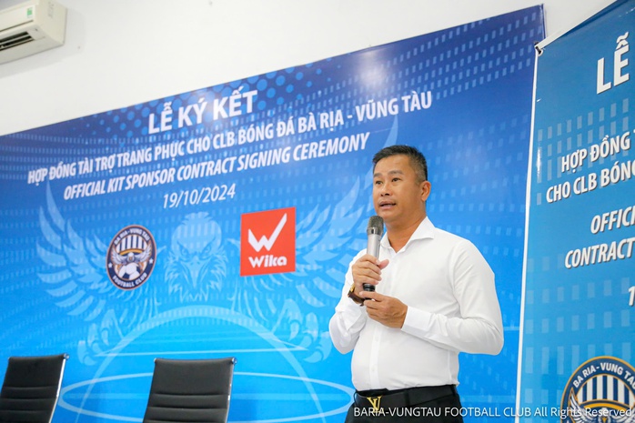 CLB Bà Rịa - Vũng Tàu thắng Huế trong ngày khoe áo mới- Ảnh 2. CLB Bà Rịa - Vũng Tàu thắng Huế trong ngày khoe áo mới- Ảnh 2.