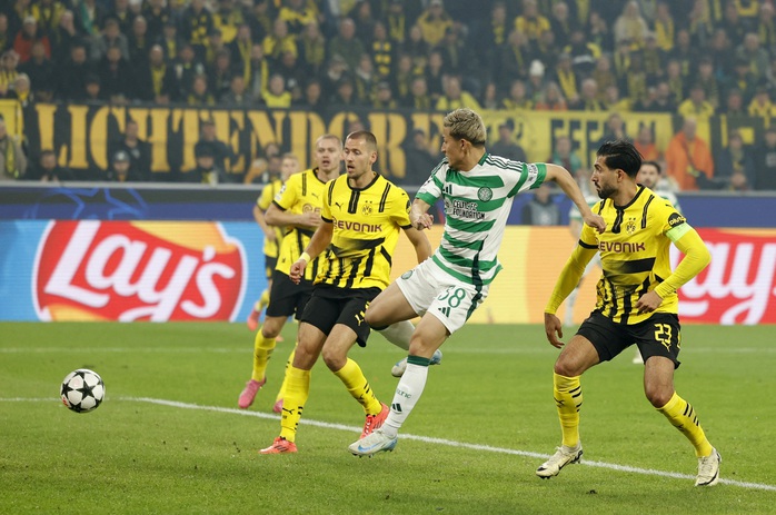 Dortmund hạ gục Celtic, Barcelona dội mưa bàn thắng - Ảnh 3. Dortmund hạ gục Celtic, Barcelona dội mưa bàn thắng - Ảnh 3.