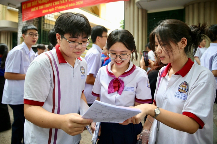 Chật vật với chương trình giáo dục phổ thông mới (*): Thấp thỏm đổi mới thi cử- Ảnh 1. Chật vật với chương trình giáo dục phổ thông mới (*): Thấp thỏm đổi mới thi cử- Ảnh 1.