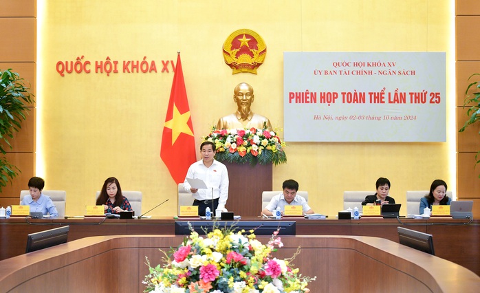 Chưa xem xét điều chỉnh tăng lương khu vực công, lương hưu trong năm 2025- Ảnh 1. Chưa xem xét điều chỉnh tăng lương khu vực công, lương hưu trong năm 2025- Ảnh 1.