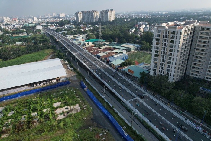 TP HCM: Cầu Nam Lý thông xe, giải toả nút thắt giao thông TP Thủ Đức- Ảnh 2. TP HCM: Cầu Nam Lý thông xe, giải toả nút thắt giao thông TP Thủ Đức- Ảnh 2.