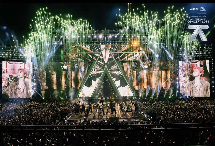 DatVietVAC nhận bằng khen của Bộ VHTT và DL tại Đêm 2 "Anh trai say hi" Concert 2024- Ảnh 8. DatVietVAC nhận bằng khen của Bộ VHTT và DL tại Đêm 2 "Anh trai say hi" Concert 2024- Ảnh 8.