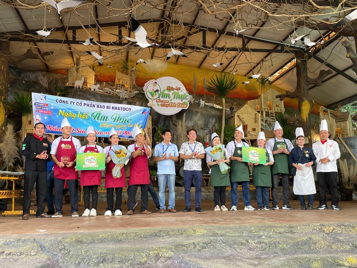 “Ngày hội ẩm thực – Món ngon từ thịt đà điểu”- Ảnh 11. “Ngày hội ẩm thực – Món ngon từ thịt đà điểu”- Ảnh 11.