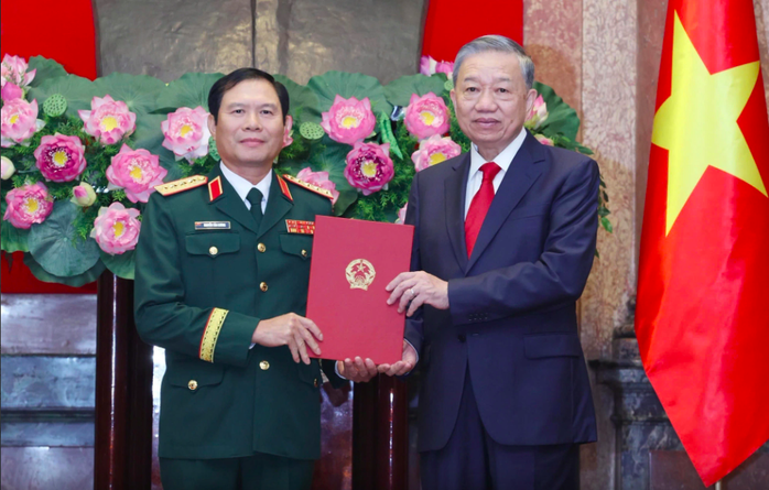 Bộ trưởng Lương Tam Quang và Tổng tham mưu trưởng Nguyễn Tân Cương được thăng quân hàm Đại tướng- Ảnh 2. Bộ trưởng Lương Tam Quang và Tổng tham mưu trưởng Nguyễn Tân Cương được thăng quân hàm Đại tướng- Ảnh 2.