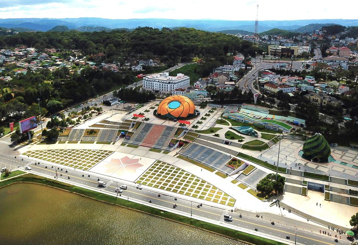 Lâm Đồng xem xét đề nghị tổ chức festival khinh khí cầu lớn nhất Việt Nam- Ảnh 1. Lâm Đồng xem xét đề nghị tổ chức festival khinh khí cầu lớn nhất Việt Nam- Ảnh 1.