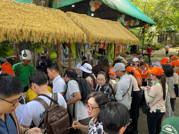 “Ngày hội ẩm thực – Món ngon từ thịt đà điểu”- Ảnh 9. “Ngày hội ẩm thực – Món ngon từ thịt đà điểu”- Ảnh 9.