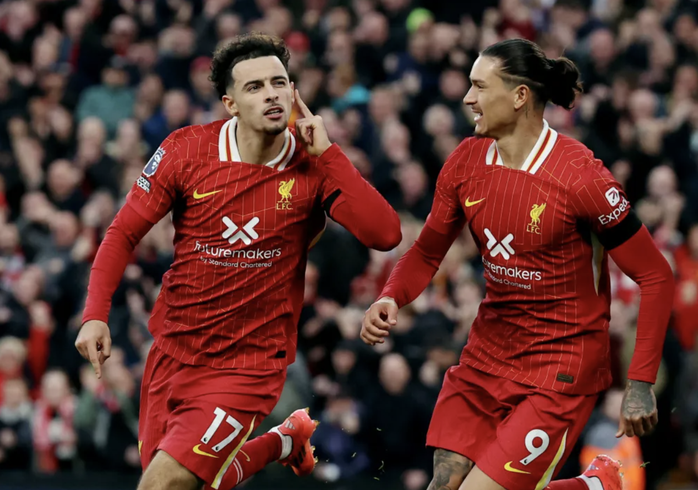 Liverpool quật ngã Chelsea, lấy lại ngôi đầu Ngoại hạng Anh- Ảnh 7. Liverpool quật ngã Chelsea, lấy lại ngôi đầu Ngoại hạng Anh- Ảnh 7.