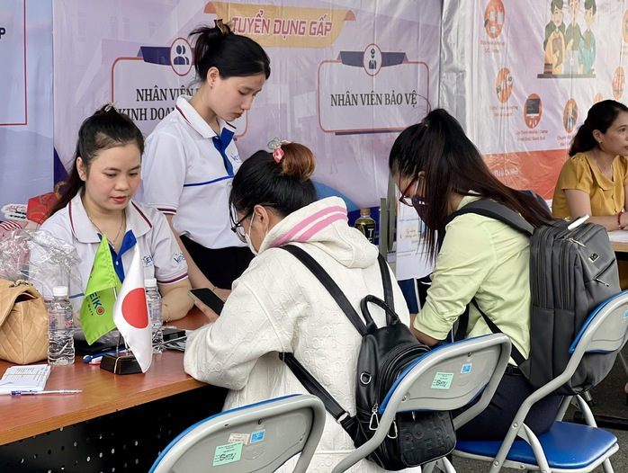 Liên tiếp xử phạt doanh nghiệp xuất khẩu lao động vi phạm- Ảnh 1. Liên tiếp xử phạt doanh nghiệp xuất khẩu lao động vi phạm- Ảnh 1.