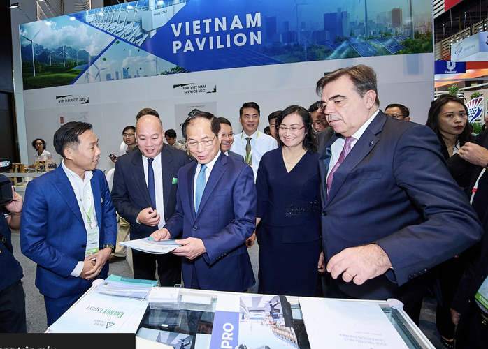 Mời doanh nghiệp EU đầu tư vào chuyển đổi số, năng lượng tái tạo xanh tại Việt Nam- Ảnh 3. Mời doanh nghiệp EU đầu tư vào chuyển đổi số, năng lượng tái tạo xanh tại Việt Nam- Ảnh 3.