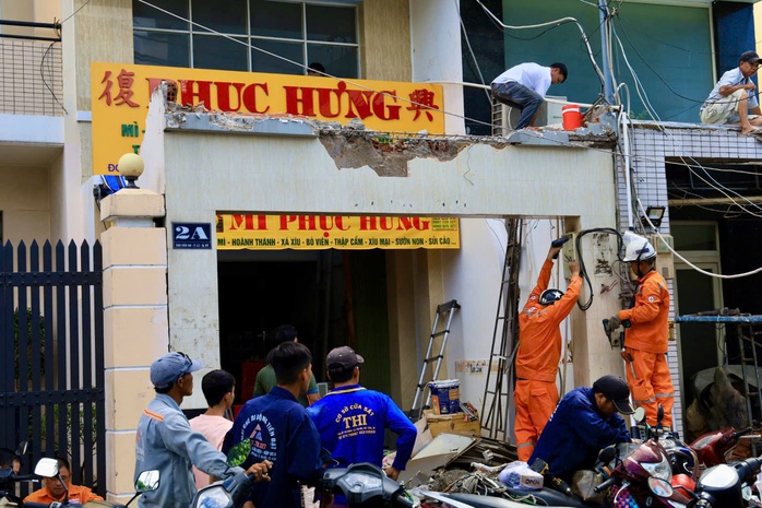 Người dân bàn giao mặt bằng, chuẩn bị mở rộng đoạn đường kẹt "nhất nhì" quận Bình Thạnh- Ảnh 7. Người dân bàn giao mặt bằng, chuẩn bị mở rộng đoạn đường kẹt "nhất nhì" quận Bình Thạnh- Ảnh 7.