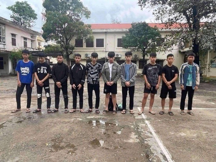 Vụ chém 2 người tử vong ở Quảng Bình: Khởi tố 3 bị can tội "giết người"- Ảnh 1. Vụ chém 2 người tử vong ở Quảng Bình: Khởi tố 3 bị can tội "giết người"- Ảnh 1.