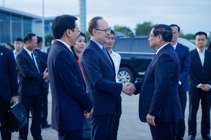 Thủ tướng Phạm Minh Chính lên đường dự Hội nghị BRICS mở rộng- Ảnh 1. Thủ tướng Phạm Minh Chính lên đường dự Hội nghị BRICS mở rộng- Ảnh 1.
