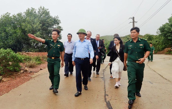Bình Định kỳ vọng lớn vào siêu dự án điện gió 4,6 tỉ USD sắp triển khai- Ảnh 3. Bình Định kỳ vọng lớn vào siêu dự án điện gió 4,6 tỉ USD sắp triển khai- Ảnh 3.