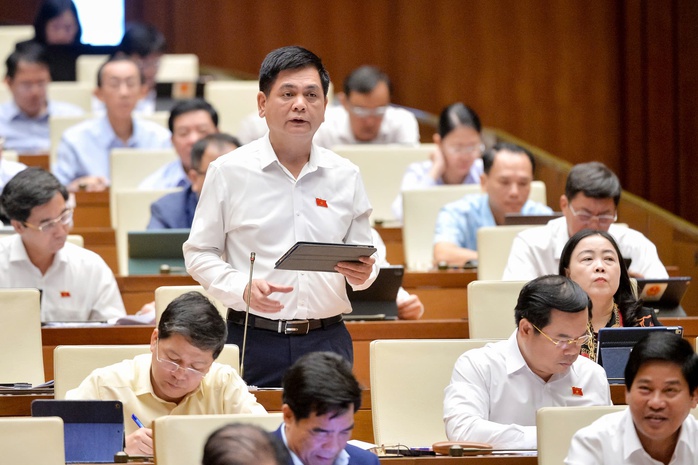 Đại biểu Quốc hội lo ngại nguy cơ "độc quyền thuốc trên thị trường"- Ảnh 2. Đại biểu Quốc hội lo ngại nguy cơ "độc quyền thuốc trên thị trường"- Ảnh 2.