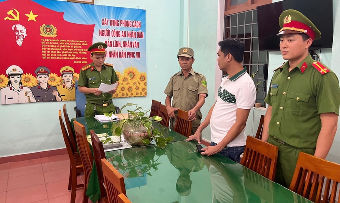 Bắt "ma men" đi ô tô tông 2 nữ sinh thương vong ở Quảng Nam- Ảnh 1. Bắt "ma men" đi ô tô tông 2 nữ sinh thương vong ở Quảng Nam- Ảnh 1.