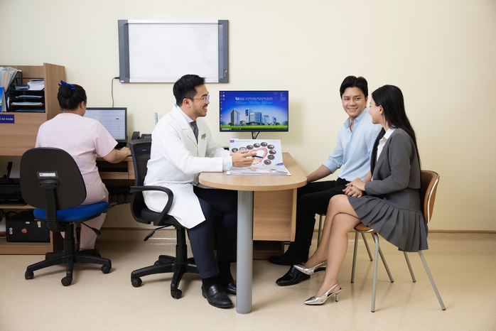Bệnh án điện tử mang lại nhiều tiện lợi về thời gian, công sức, chi phí cho khách hàng, người bệnh Bệnh án điện tử mang lại nhiều tiện lợi về thời gian, công sức, chi phí cho khách hàng, người bệnh