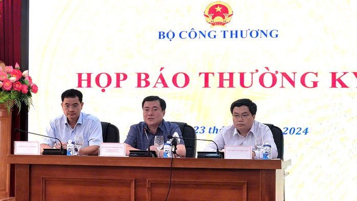 Thứ trưởng Bộ Công Thương giật mình vì giá hàng hóa trên Temu- Ảnh 1. Thứ trưởng Bộ Công Thương giật mình vì giá hàng hóa trên Temu- Ảnh 1.