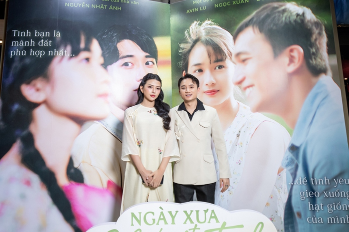 Thu Trang, Hồng Đào chúc mừng đạo diễn Trịnh Đình Lê Minh- Ảnh 4.