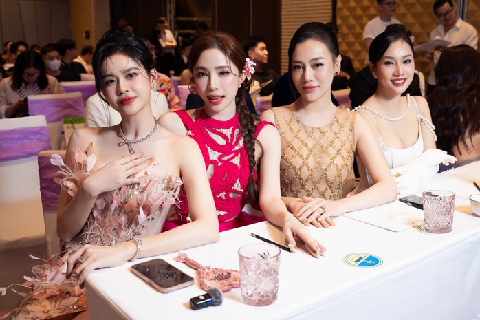 "Bước nhảy hoàn vũ" trở lại sau 8 năm, có gì hay?- Ảnh 3. "Bước nhảy hoàn vũ" trở lại sau 8 năm, có gì hay?- Ảnh 3.