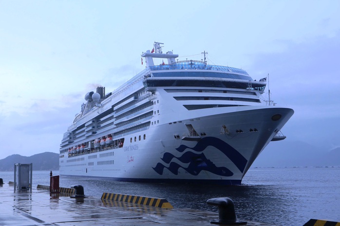 Tàu biển quốc tế CORAL PRINCESS 2.300 khách cập Cảng Cam Ranh- Ảnh 1. Tàu biển quốc tế CORAL PRINCESS 2.300 khách cập Cảng Cam Ranh- Ảnh 1.