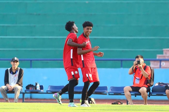 Đối thủ U17 Việt Nam tạo mưa bàn thắng ngày mở màn - Ảnh 1. Đối thủ U17 Việt Nam tạo mưa bàn thắng ngày mở màn - Ảnh 1.