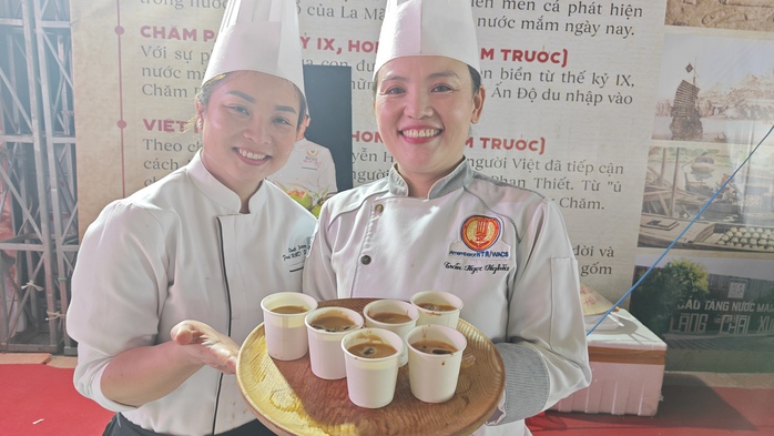 "Cà phê nước mắm" độc lạ vừa xuất hiện ở trung tâm TP HCM- Ảnh 2. "Cà phê nước mắm" độc lạ vừa xuất hiện ở trung tâm TP HCM- Ảnh 2.