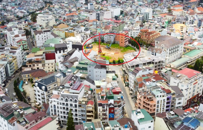 Lâm Đồng sẽ thu hồi "khu đất vàng" dự án Đà Lạt Plaza- Ảnh 1. Lâm Đồng sẽ thu hồi "khu đất vàng" dự án Đà Lạt Plaza- Ảnh 1.