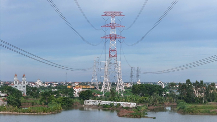 Dự án đường dây 500 KV mạch 3 hoàn thành trong thời gian ngắn, giúp tránh lãng phí nguồn lực, thúc đẩy phát triển kinh tế - xã hội Ảnh: MINH PHONG Dự án đường dây 500 KV mạch 3 hoàn thành trong thời gian ngắn, giúp tránh lãng phí nguồn lực, thúc đẩy phát triển kinh tế - xã hội Ảnh: MINH PHONG