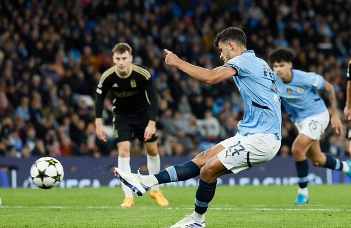 Haaland đá bóng kiểu kung-fu, Man City "nghiền nát" Sparta Praha- Ảnh 4.
