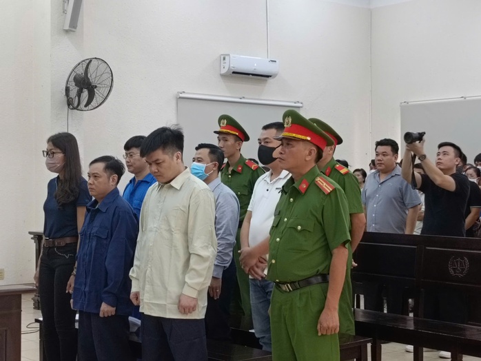 Hình ảnh xét xử vụ án cháy quán karaoke An Phú khiến 32 người chết- Ảnh 1. Hình ảnh xét xử vụ án cháy quán karaoke An Phú khiến 32 người chết- Ảnh 1.